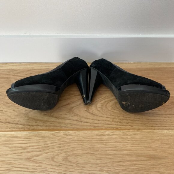 Marc Jacobs Suede Peep Toe Heels - Picture 3 of 6